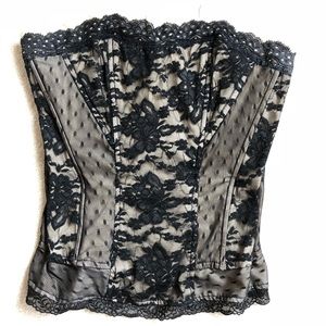 Fun black/cream lace corset- zip back!